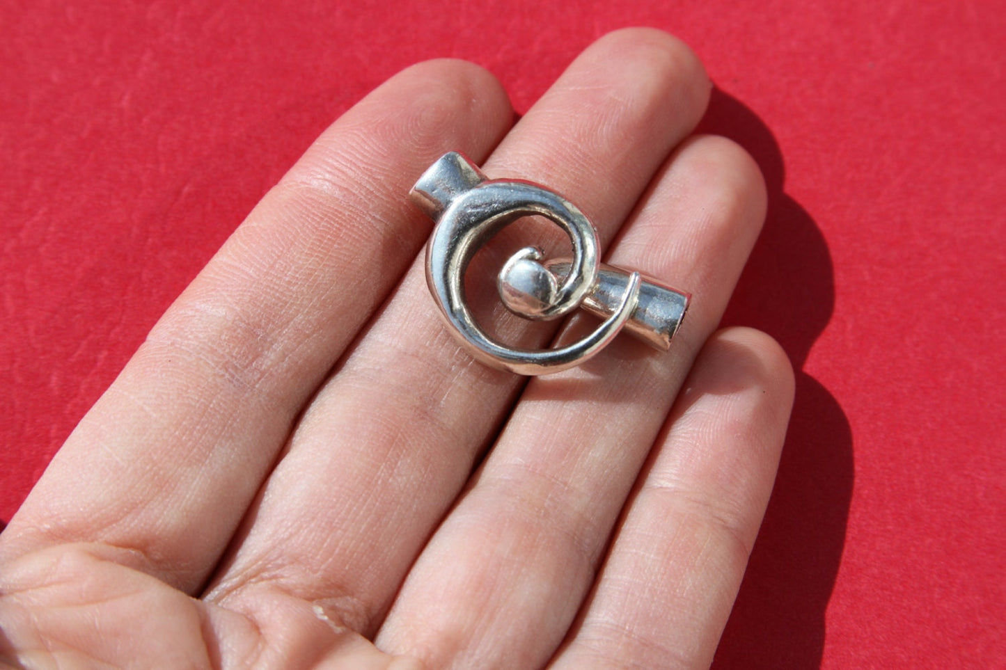 9/4 MADE IN EUROPE toggle clasp, swirl toggle clasp, spiral toggle clasp, large toggle clasp (X5380ABAS) Qty1