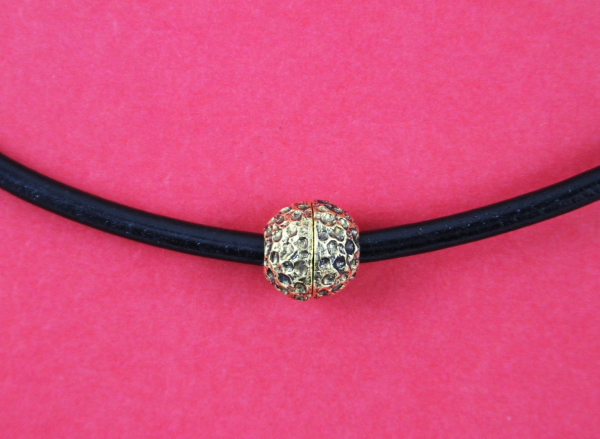 RC0067>> MADE IN EUROPE round leather cord gold clasp, hammered ball clasp (XM6114AG)Qty1