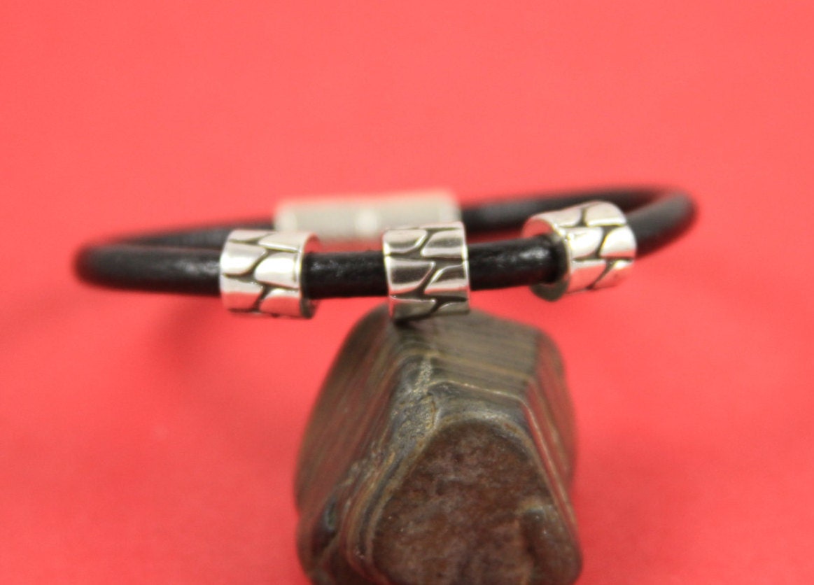 RS0082>>MADE in EUROPE 4 zamak tube sliders, 5mm hole beads, 5mm round sliders (ABLZ47) qty4