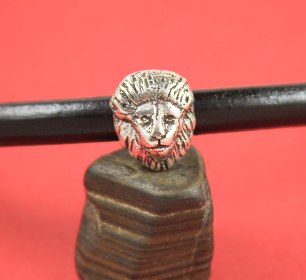 LS0082>>MADE in EUROPE zamak lion slider for licorice cord, zamak lion slider for 10x6mm leather cord (ABLZ42) qty1