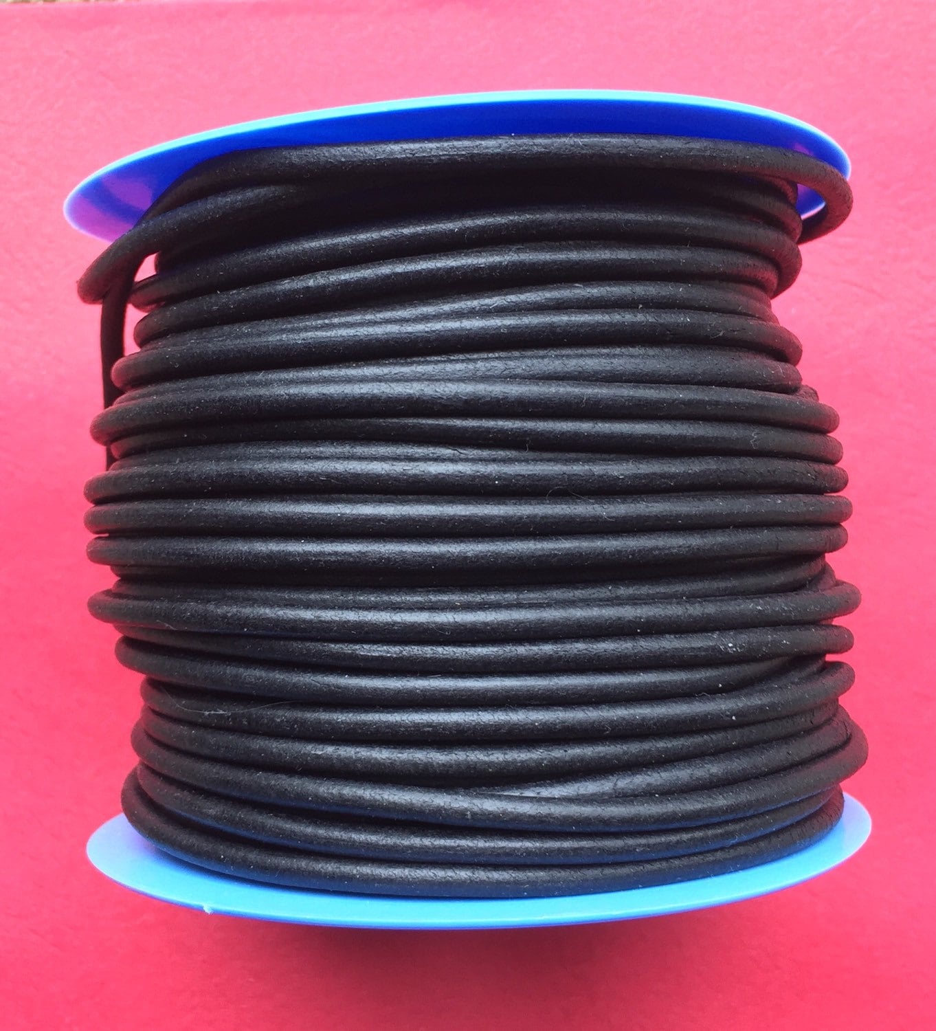 MADE in SPAIN 1 yard of black 4 mm round leather cord (4ANINEG)