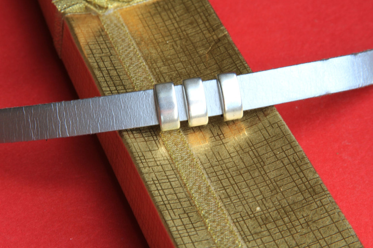 FS0468>> MADE in EUROPE 4 zamak slider bars, 10mm flat cord slider bars, 10mm leather cord simple sliders, zamak sliders (ABLZ65S) Qty4