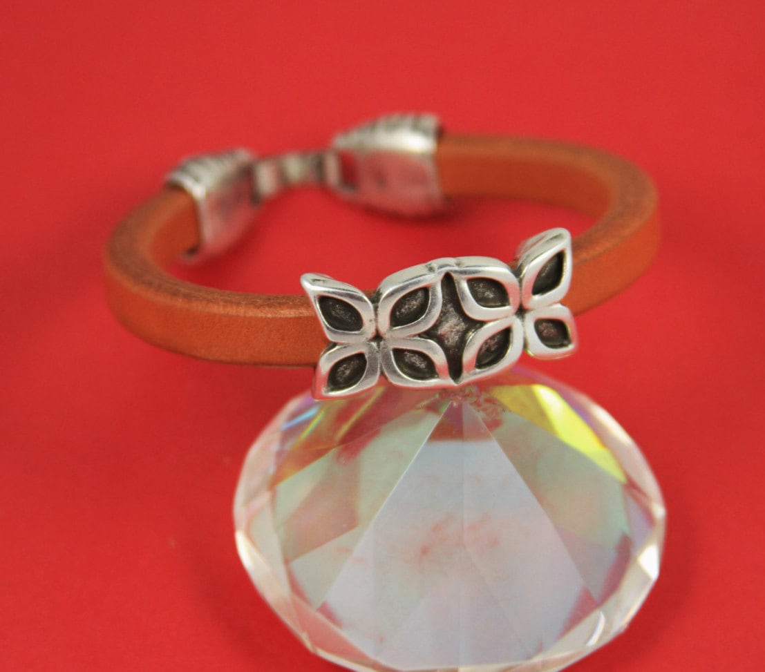 LS0035>> MADE in EUROPE zamak flower slider, licorice cord slider, licorice zamak tube, licorice cord zamak spacer, Qty1