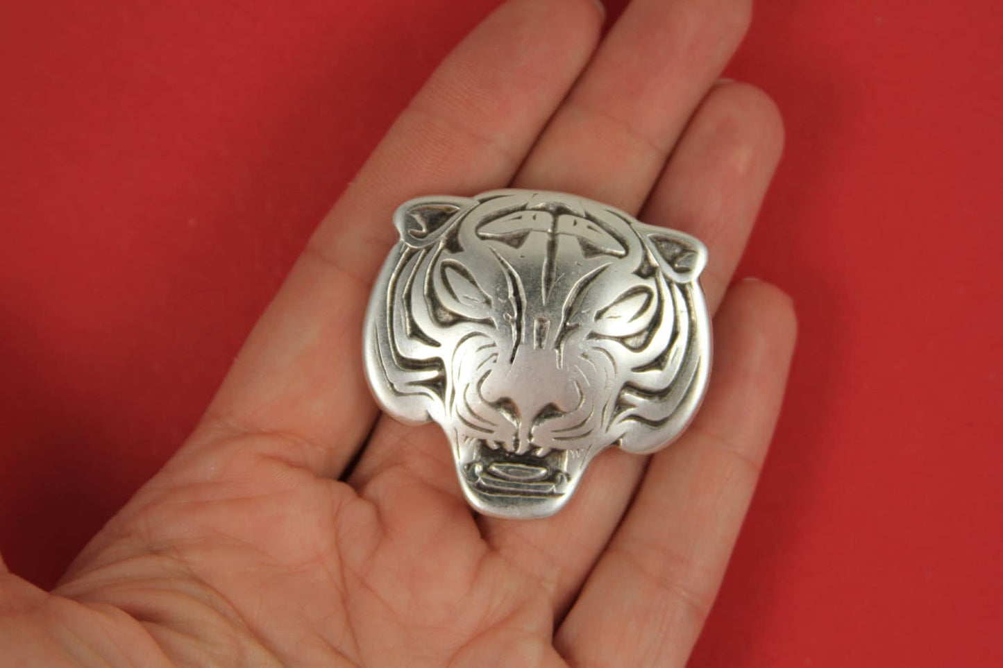 FS0107>>MADE in EUROPE zamak tiger slider, large zamak slider, zamak tiger spacer (94079) Qty1
