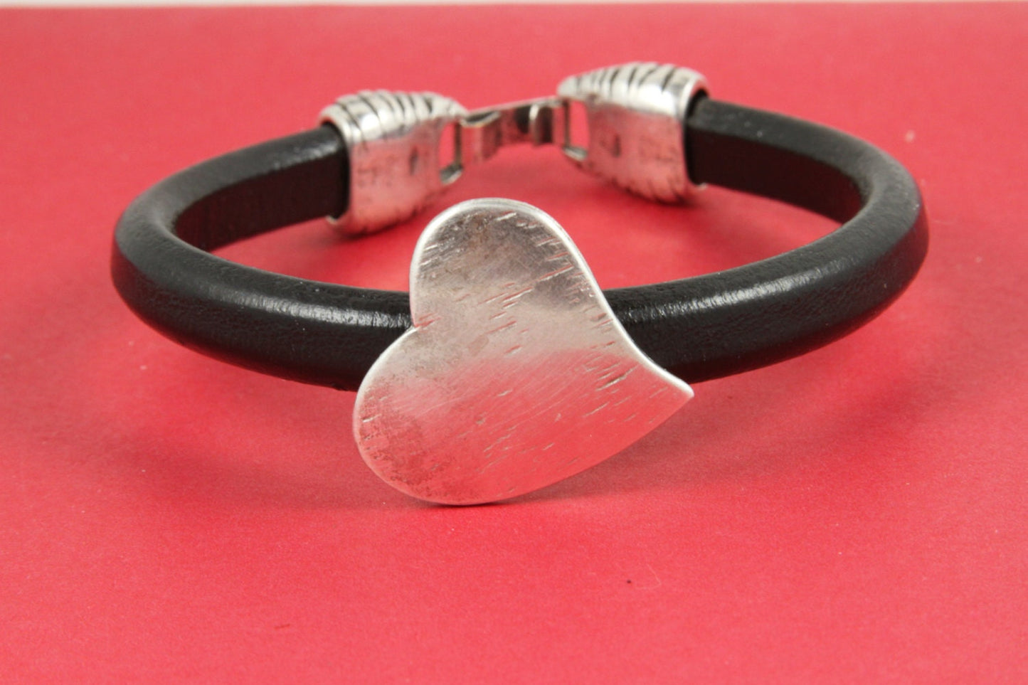 R/7 MADE in EUROPE zamak heart slider for licorice cord, large heart spacer , licorice cord heart slider (93044) qty1