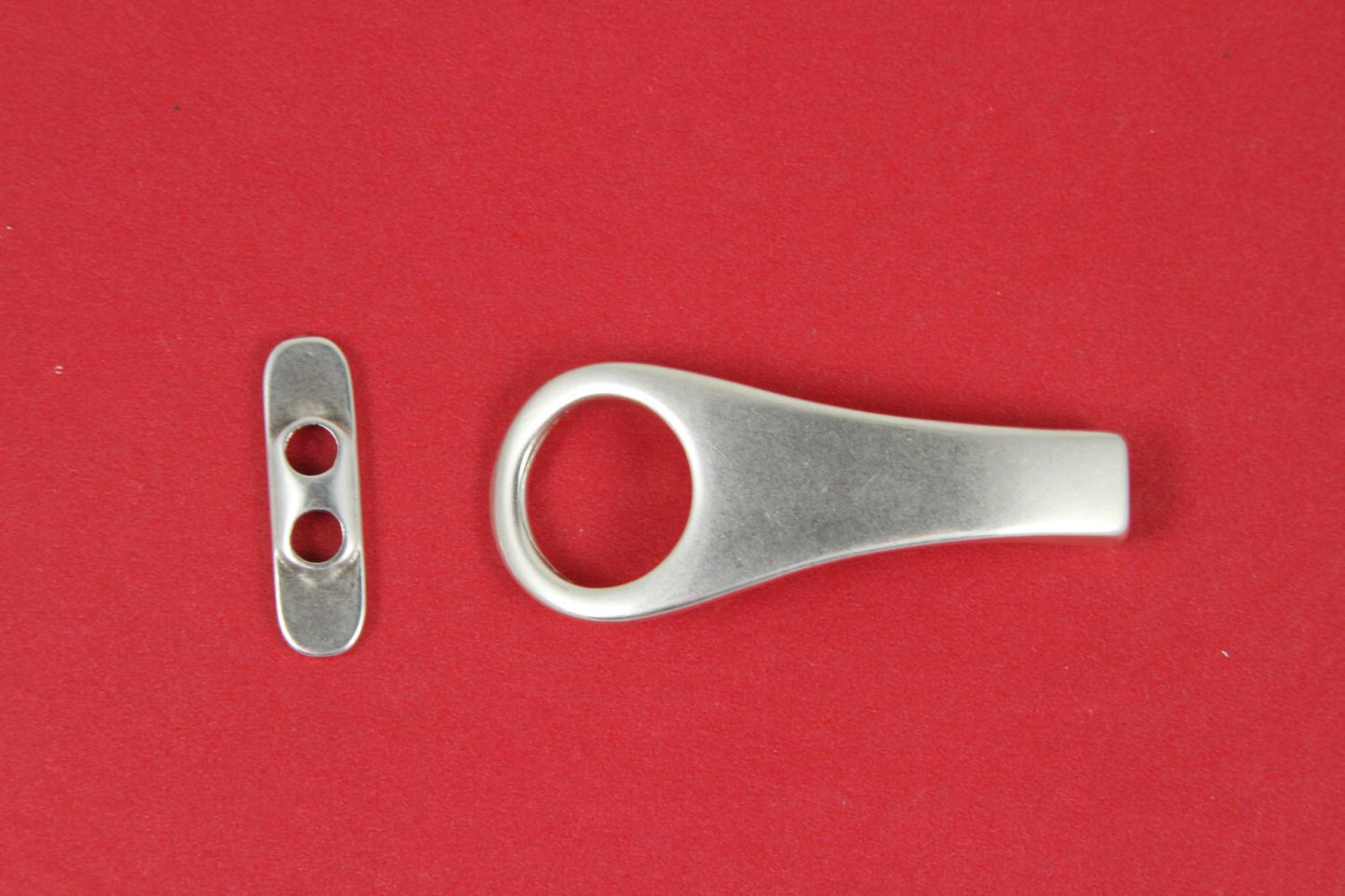 RC0095>>MADE in EUROPE zamak toggle clasp for round cord, 3mm cord clasp, 6x3mm cord toggle clasp, silver toggle clasp (9819/9820) Qty1