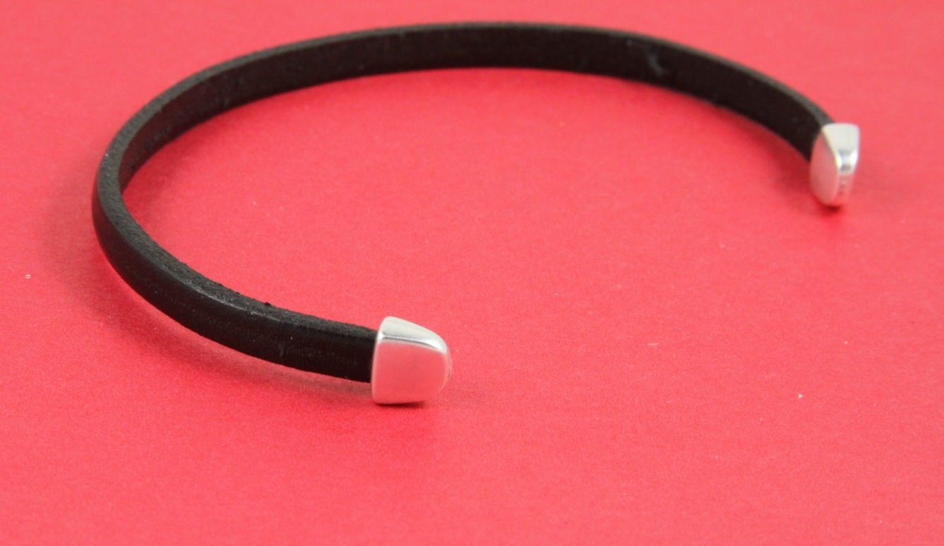 FS0063>> MADE in EUROPE 2 zamak cord ends, 5mm flat cord end, flat leather cord end, 5mm leather cord end Qty2