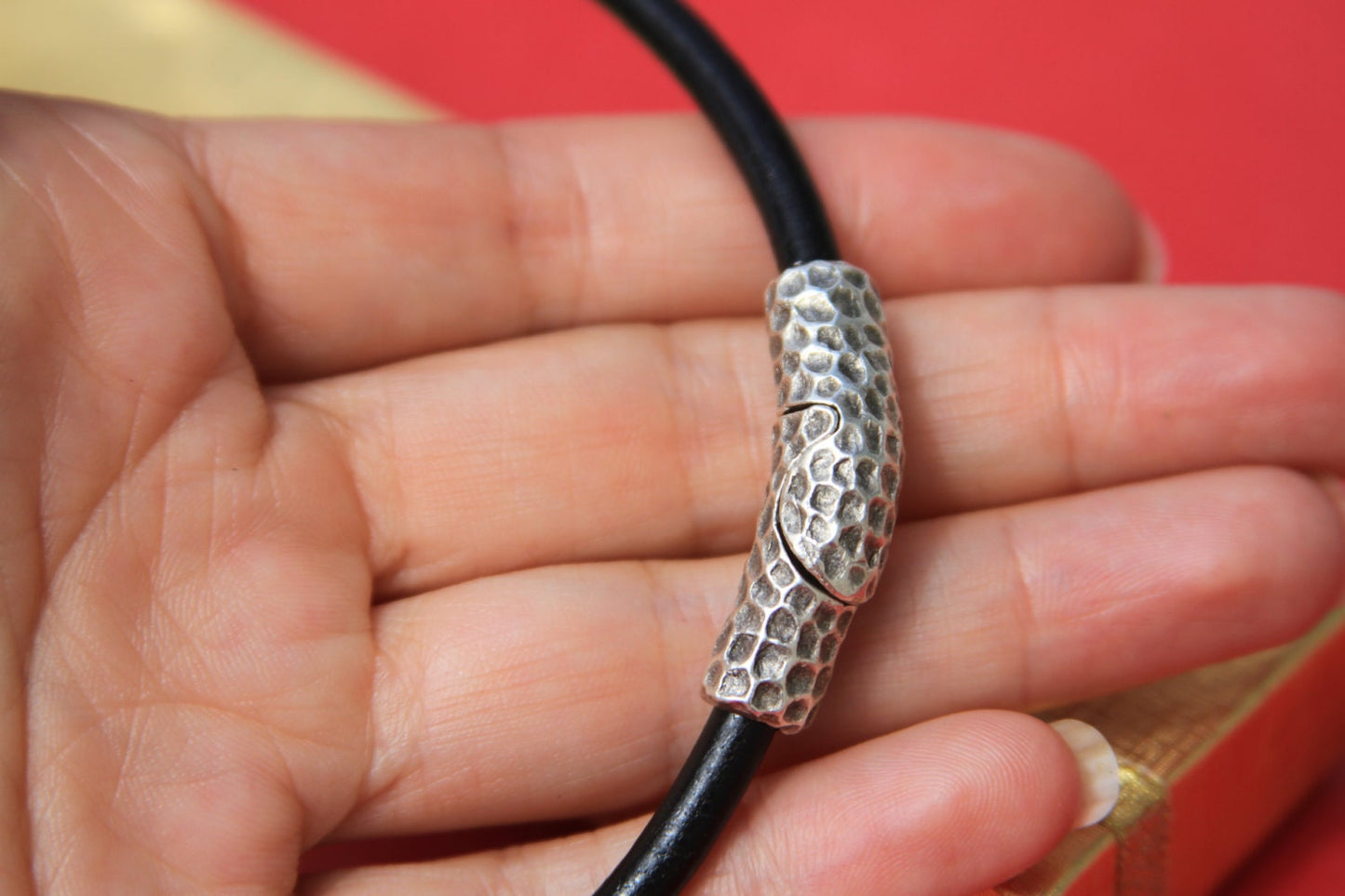 MADE in EUROPE magnetic clasp for 4mm round leather cord, silver magnetic clasp, round magnetic clasp (Xm6011AS) qty1