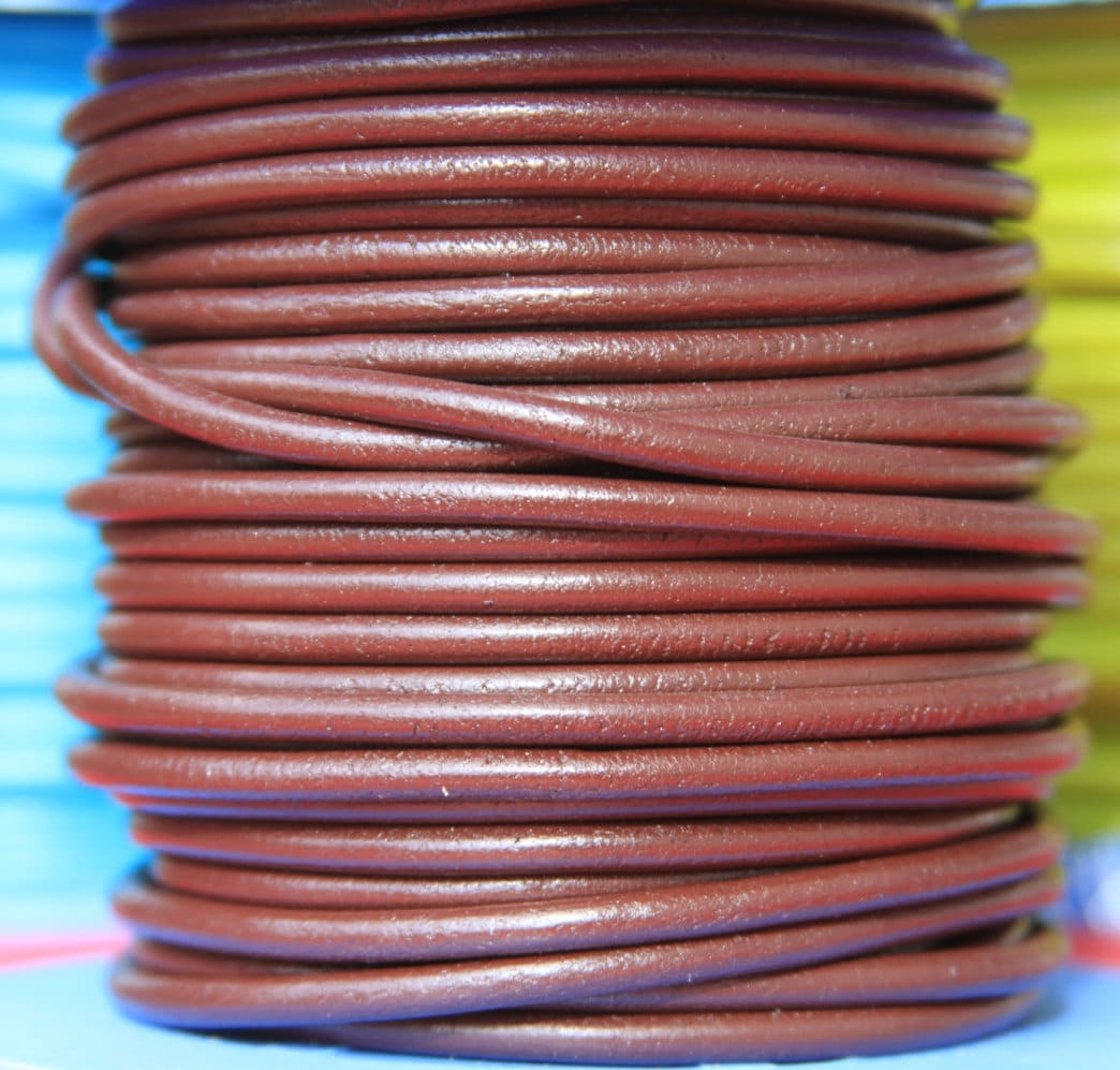 SALE!!! MADE in SPAIN 1 yard 4mm round leather cord, 4mm marron leather cord, 4mm brown leather cord   (4MAR)