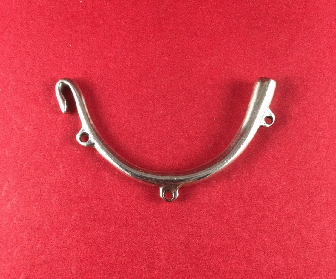B0057>>MADE in EUROPE zamak half bracelet with hanging rings, silver half bracelet qty1