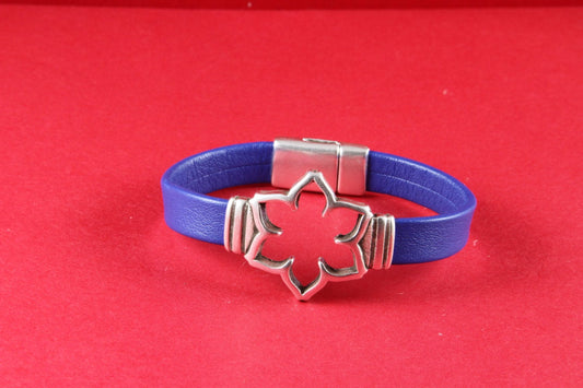 C0041>>MADE in EUROPE zamak flower connector, silver flower connector, bracelet flower spacer  Qty1