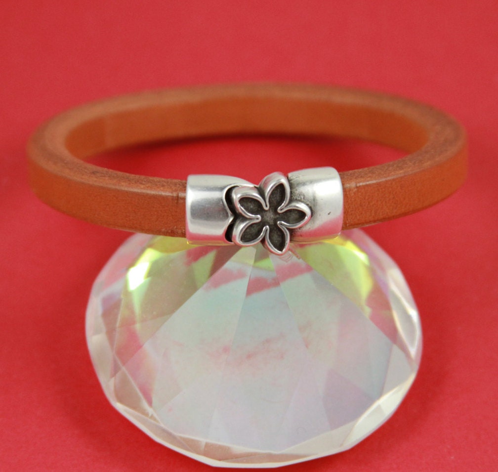 LC0019>> MADE in EUROPE zamak clasp, licorice cord flower clasp, licorice cord flower clasp, qty1