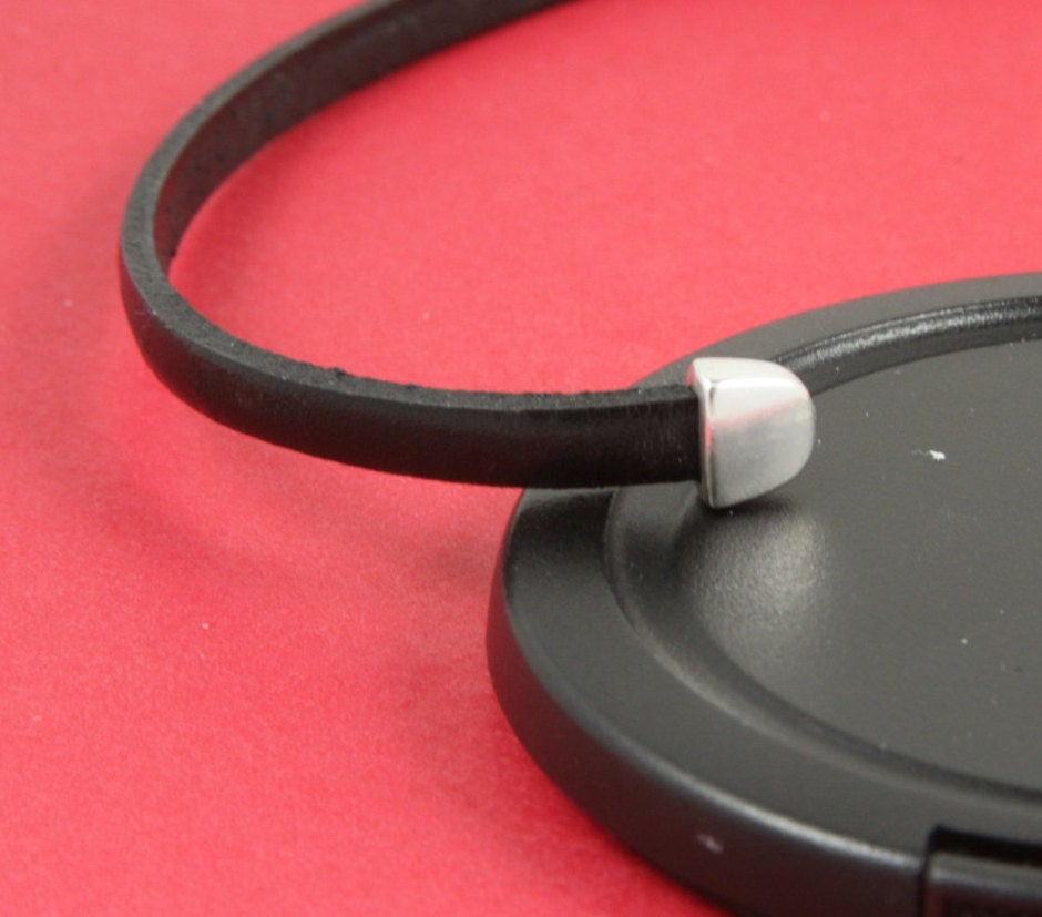 FS0063>> MADE in EUROPE 2 zamak cord ends, 5mm flat cord end, flat leather cord end, 5mm leather cord end Qty2