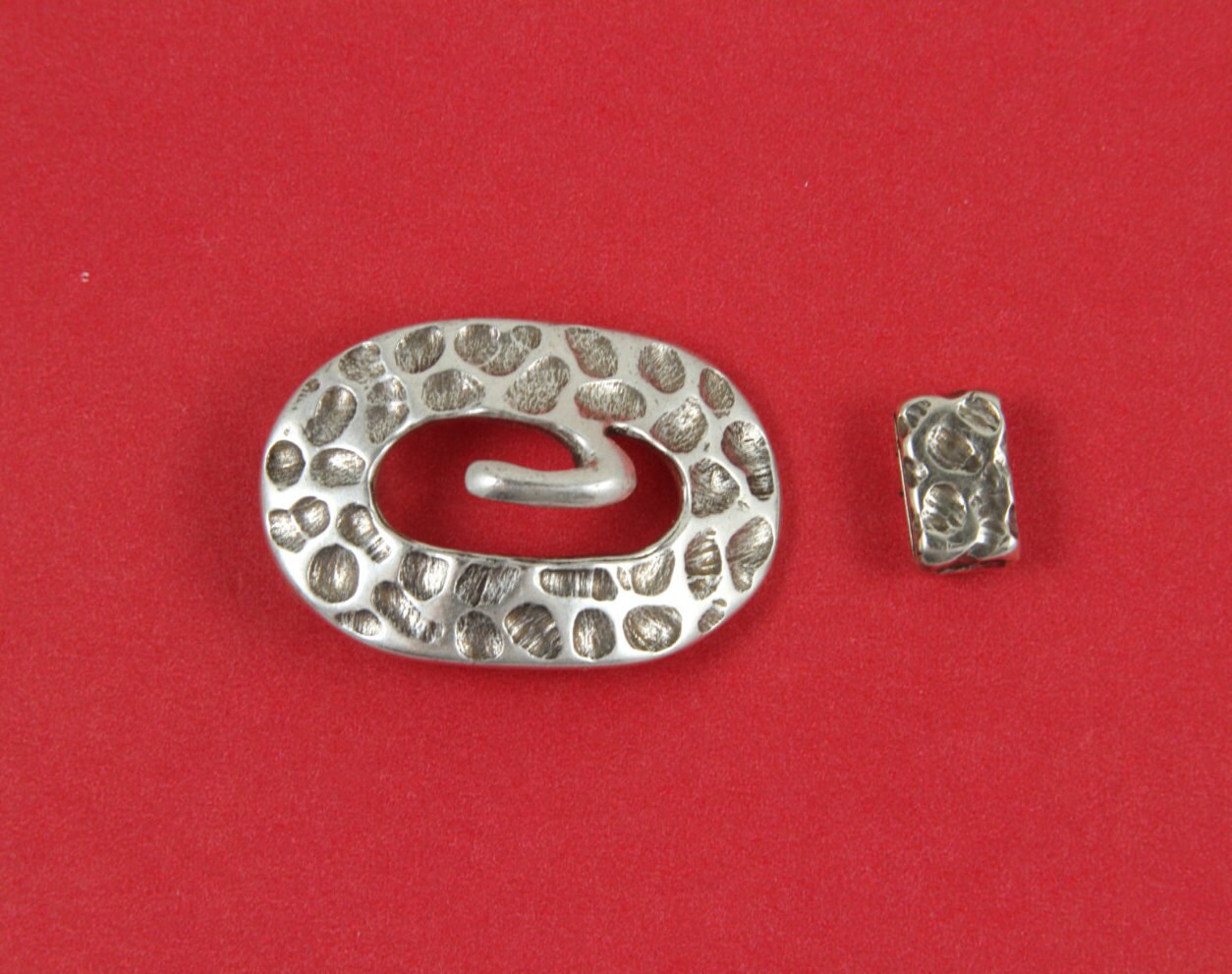 RC0069>>MADE in EUROPE zamak hammered oval hook clasp, silver hammered hook clasp, bracelet zamak hook clasp (Ablz75S/149S) qty1 set