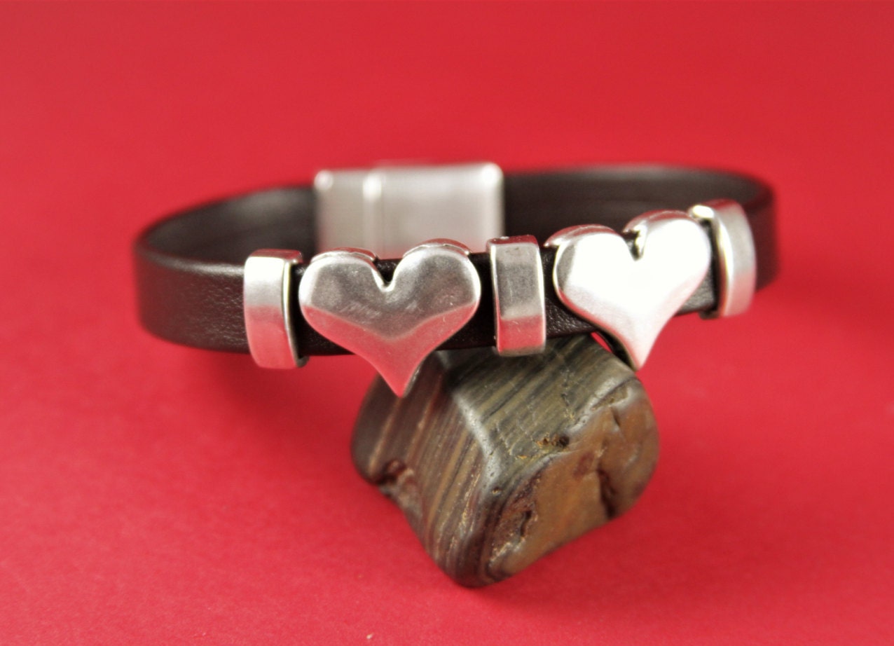 FS0035>>MADE IN EUROPE 2 zamak heart sliders, flat cord slider, flat cord heart sliders, silver heart sliders Qty2
