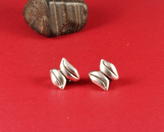 LS0009>> MADE IN EUROPE 2 zamak leaves sliders, licorice leaf slider, 10x6mm  sliders, silver leaves sliders(8272-0077) Qty2