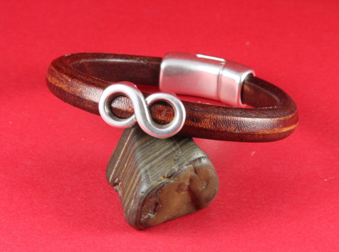 LS0065>> MADE IN EUROPE 2 zamak infinity sliders, licorice infinity knot slider, 10x6mm sliders, silver infinity sliders Qty2