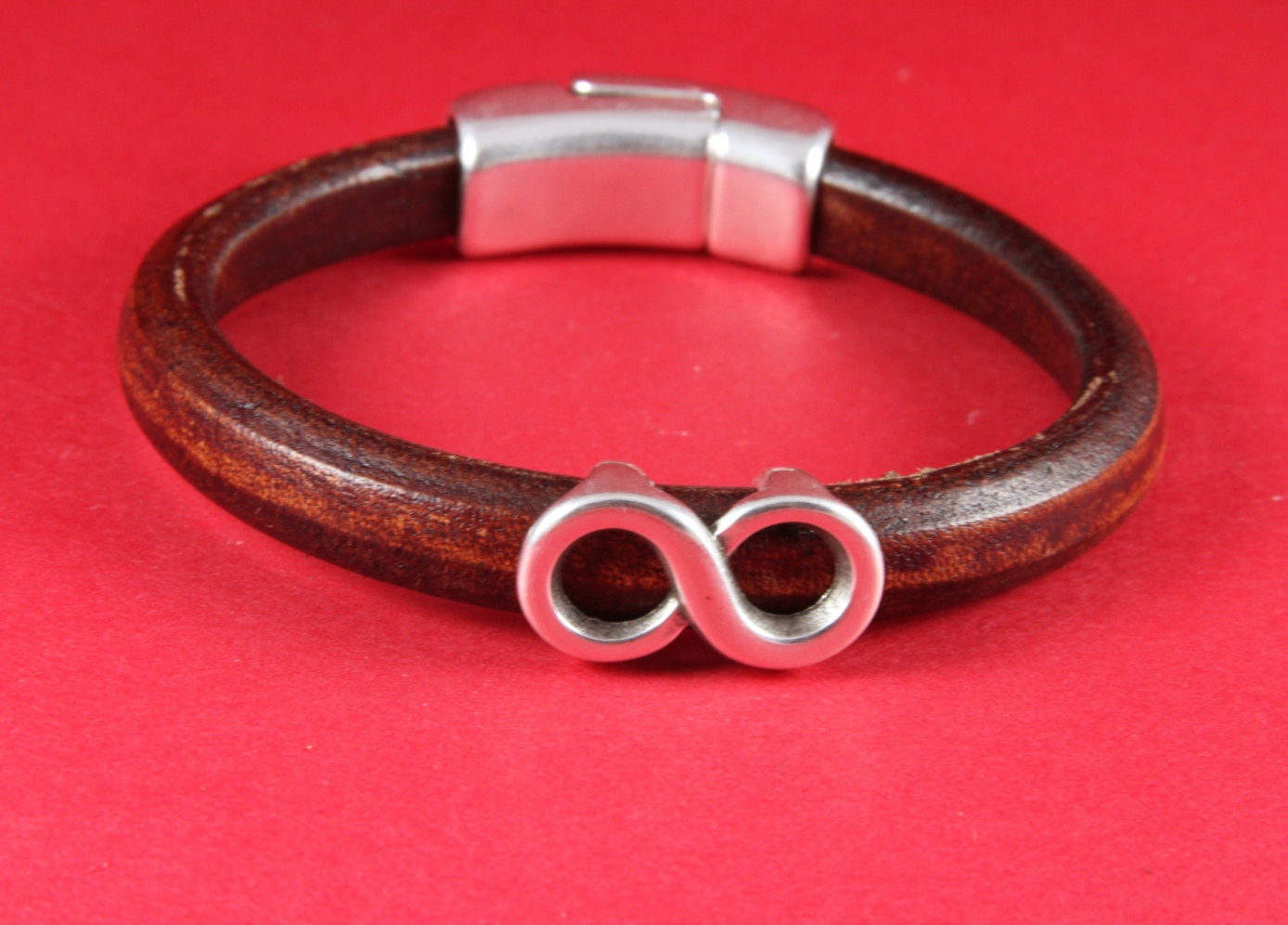 LS0065>> MADE IN EUROPE 2 zamak infinity sliders, licorice infinity knot slider, 10x6mm sliders, silver infinity sliders Qty2