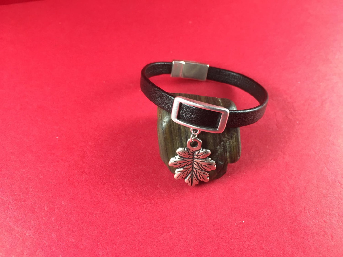 0/4 MADE in EUROPE 3 zamak bail buckle sliders, 5mm flat cord bail, 5mm cord slider with hanging ring, charm holder (9651-0077)Qty3