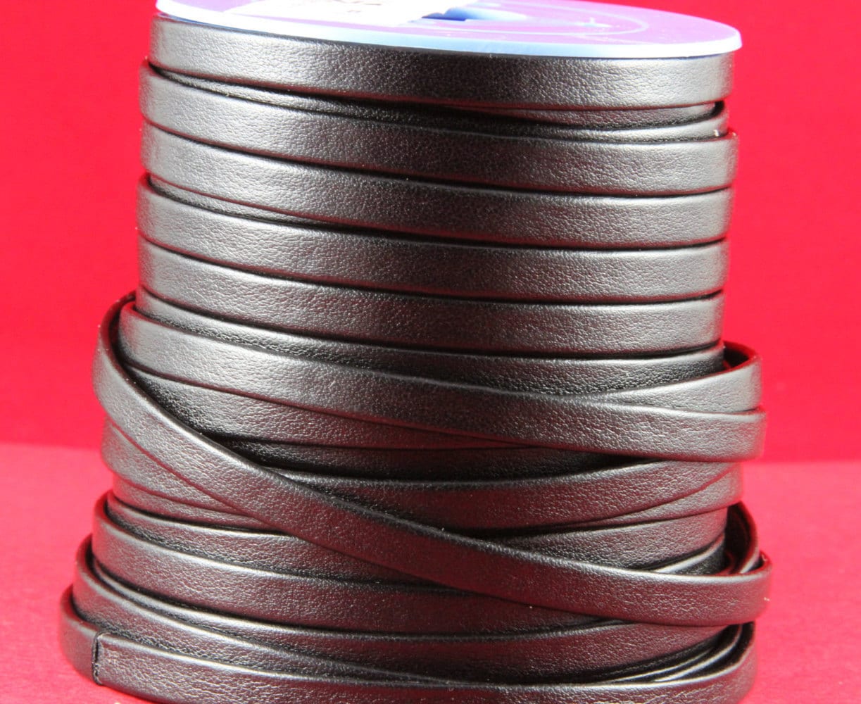MADE in EUROPE 1 yard of 6mm flat leather cord, folded black 6mm leather cord, black 6mm leather cord (TD6NEG)
