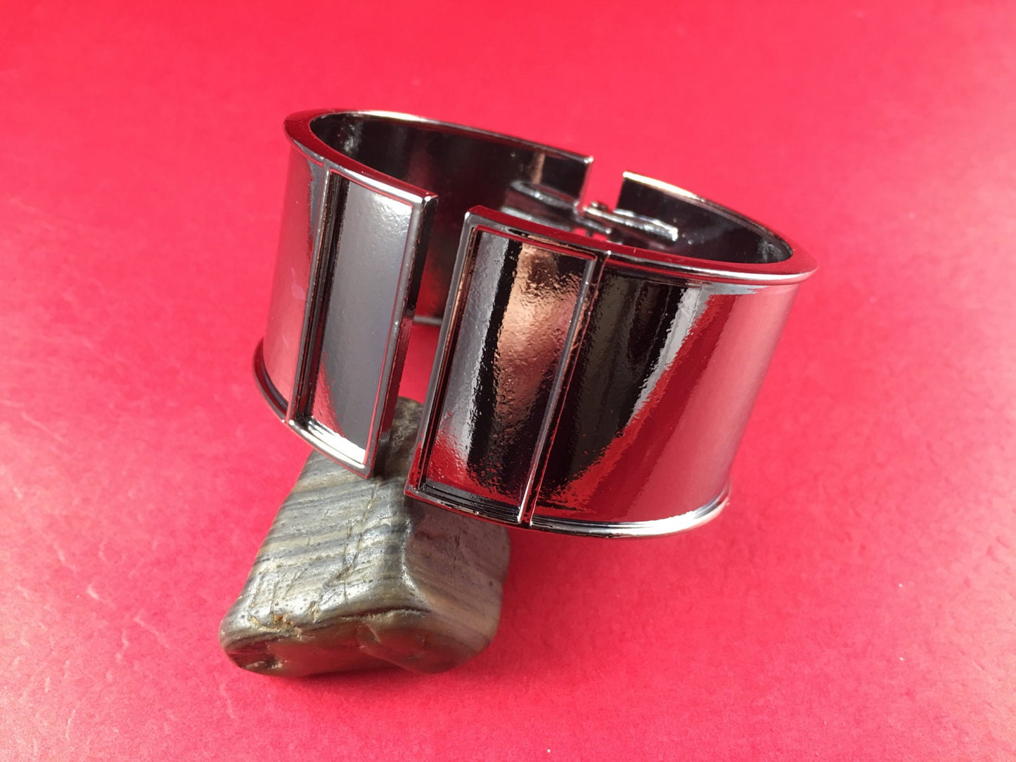 12/7 MADE in EUROPE metal half bracelet, leather insert cuff, metal half cuff (M387) qty1