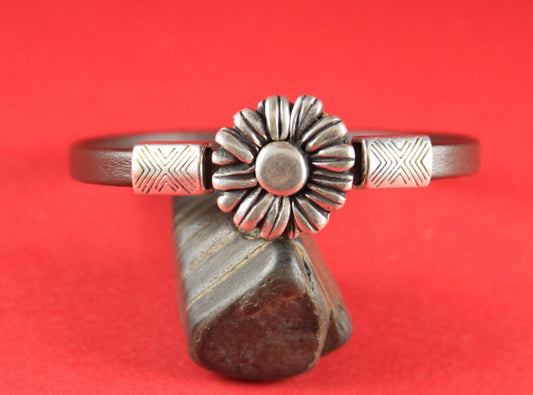 FC0017>>MADE in EUROPE zamak flower clasp  for flat 6mm cord, zamak daisy clasp for flat cord, qty1