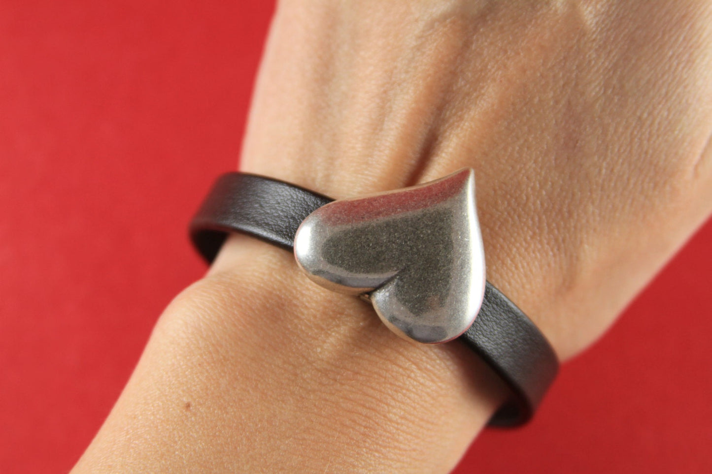 FC0295>>MADE in EUROPE zamak heart clasp, heart clasp, zamak 10mm clasp, flat 10mm cord zamak heart clasp Qty1
