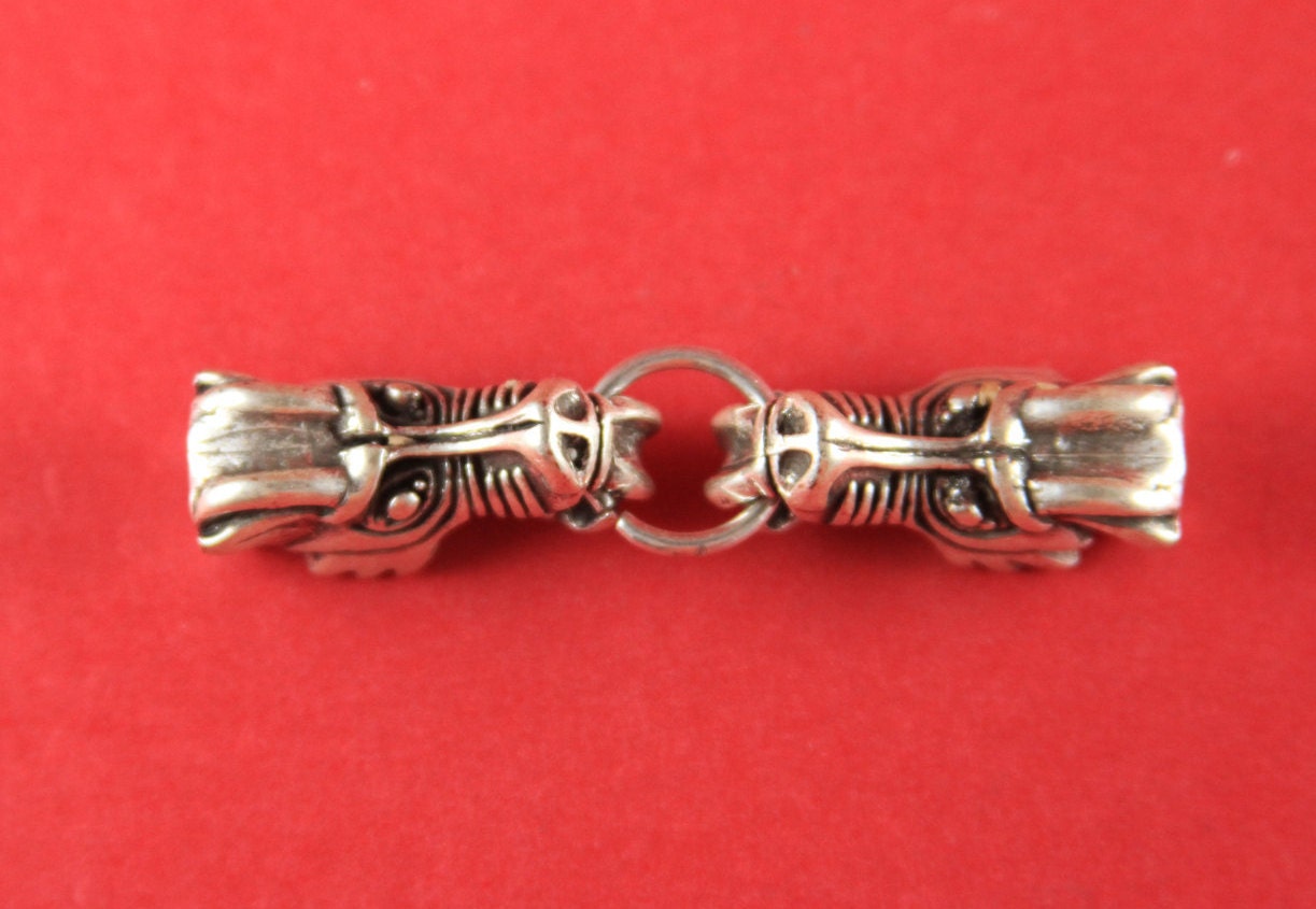 C0098>>MADE in EUROPE zamak dragons connector for 5mm round leather cord, two dragons connector  qty1