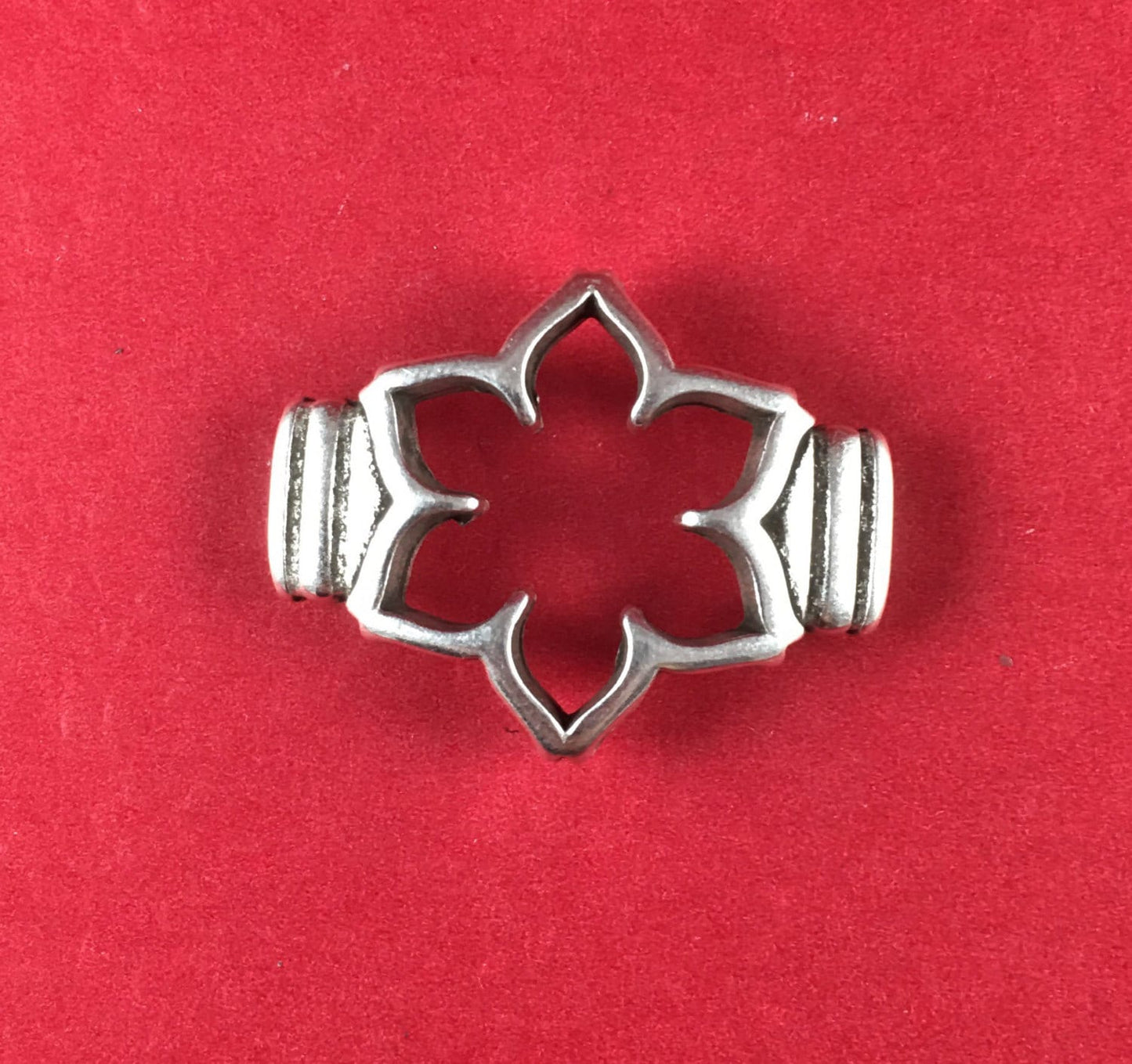 C0041>>MADE in EUROPE zamak flower connector, silver flower connector, bracelet flower spacer  Qty1