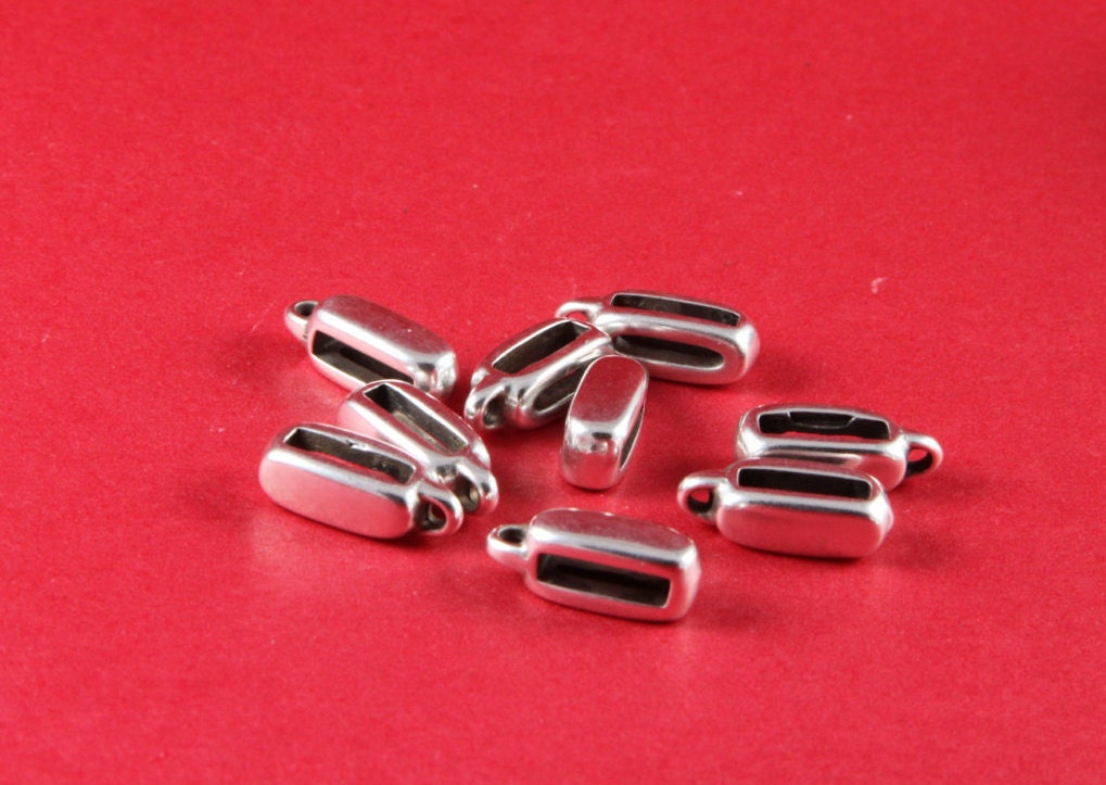FS0647>> MADE in EUROPE 4 zamak flat cord bail with hanging ring, charm holder, 10mm flat cord slider with hanging ring Qty4