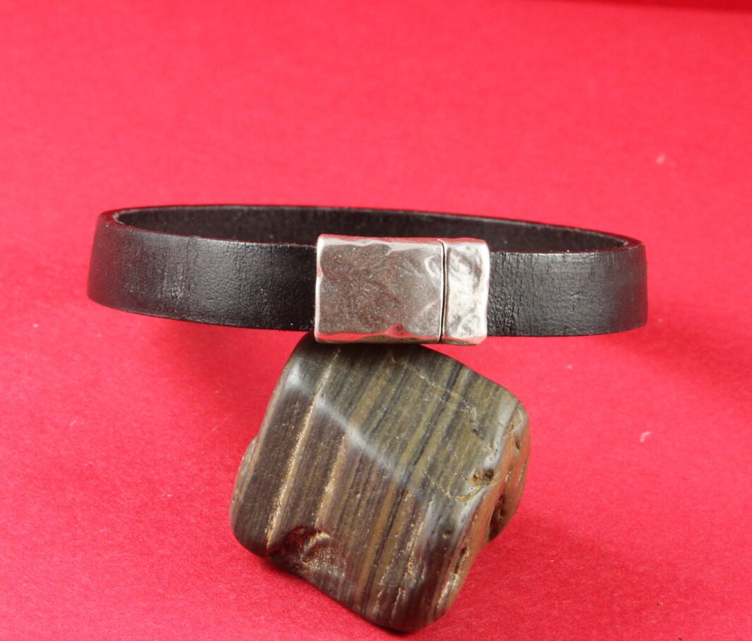 FC0179>>MADE in EUROPE zamak  clasp, 10mm flat cord hammered clasp, flat leather cord  clasp Qty1