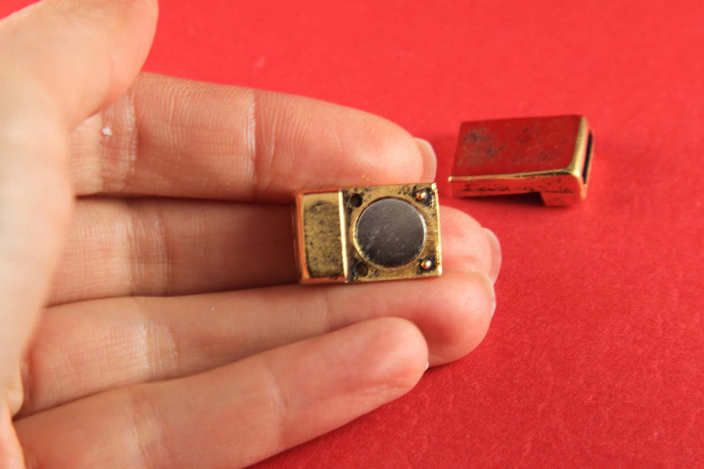 FC0164>>MADE IN EUROPE magnetic clasp for 10mm leather cord, old gold clasp for flat cord, strong 10mm magnetic clasp (XM5981AG) Qty1