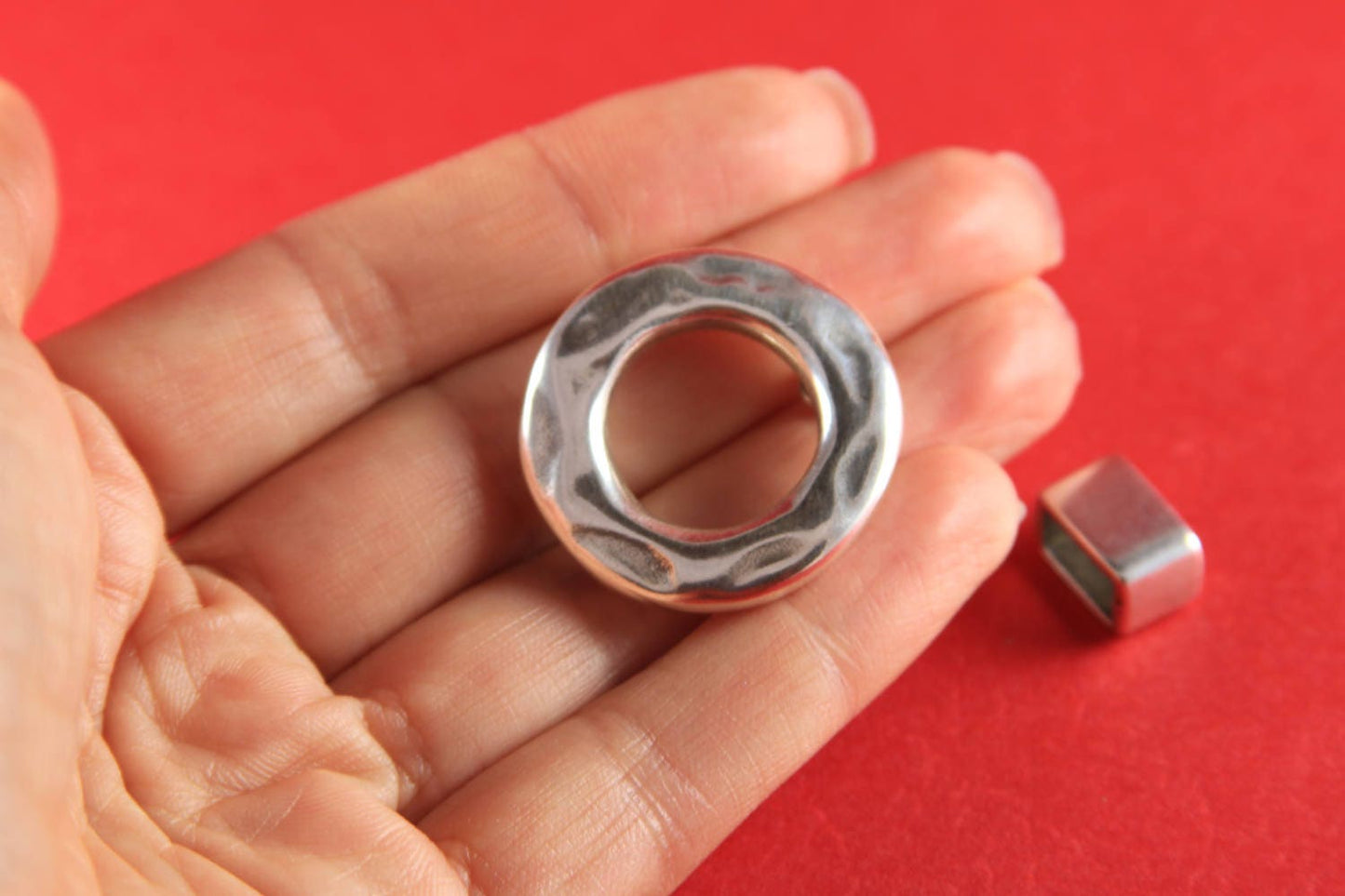 FC0159>>MADE in EUROPE zamak donut clasp with slider, 10mm flat cord fastener clasp,  (4765/10) Qty1