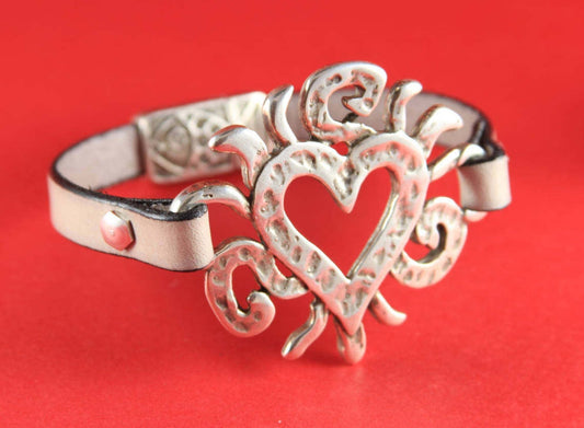 C0090>>MADE in EUROPE zamak heart connector, silver heart connector, bracelet zamak connector, large heart connector, Qty1