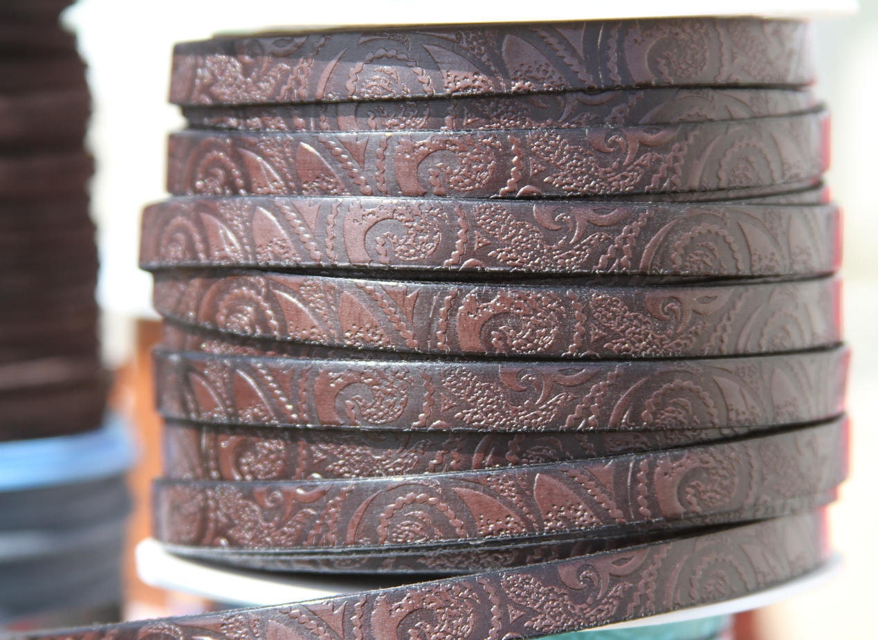 MADE in EUROPE 24'' flat 10mm engraved leather cord, 10mm flat leather cord, 10mm embossed leather cord (503/10/02)