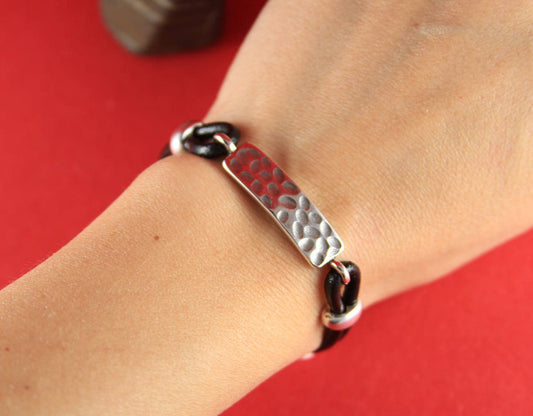 C0068>>MADE in EUROPE zamak connector with 2 separators, hammered zamak connector, zamak bracelet finding (Ablz112S) Qty1