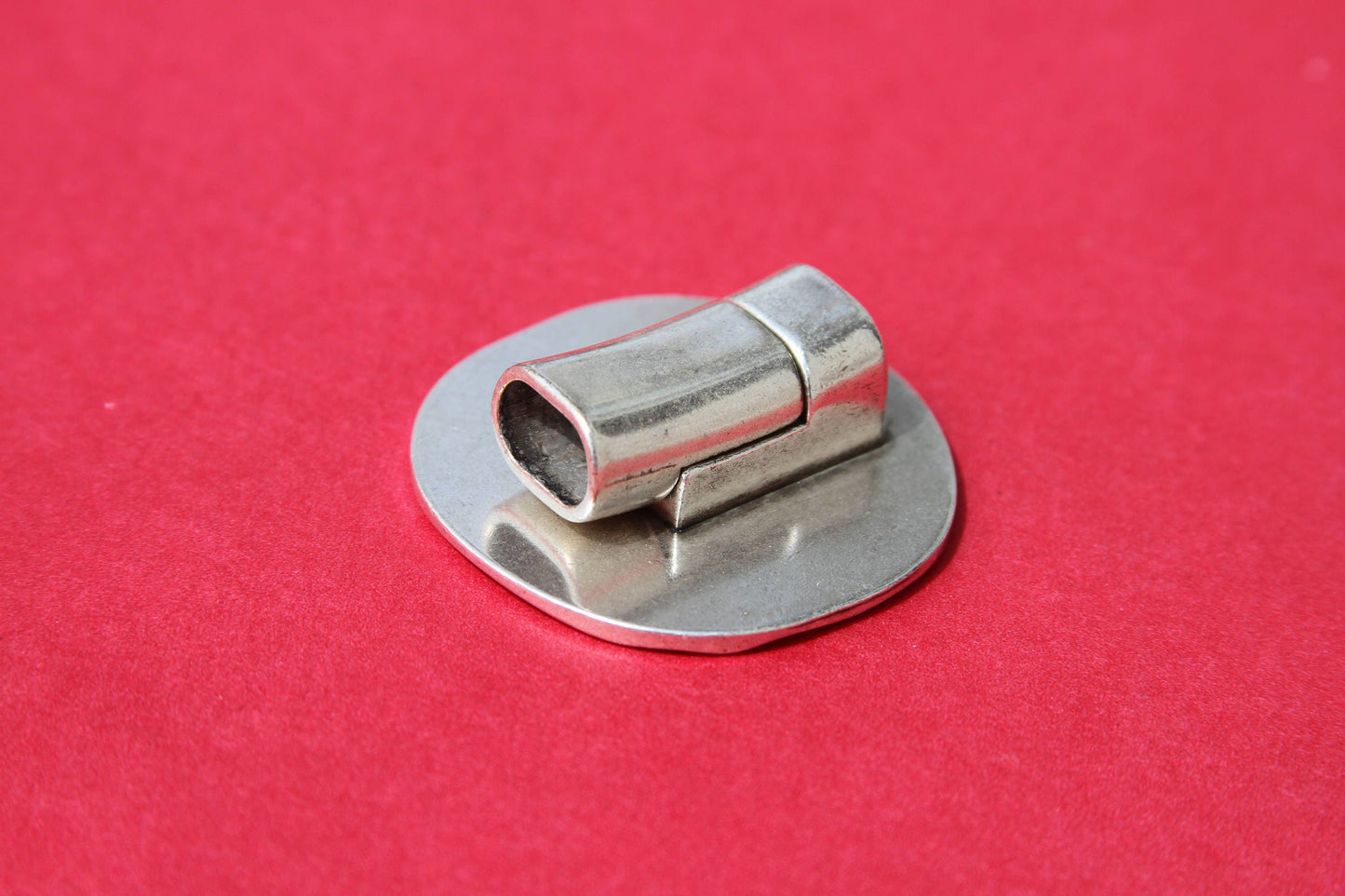 LC0032>>MADE in EUROPE zamak clasp for licorice cord, zamak clasp, 10x6mm cord clasp, 10x6mm  clasp  Qty1