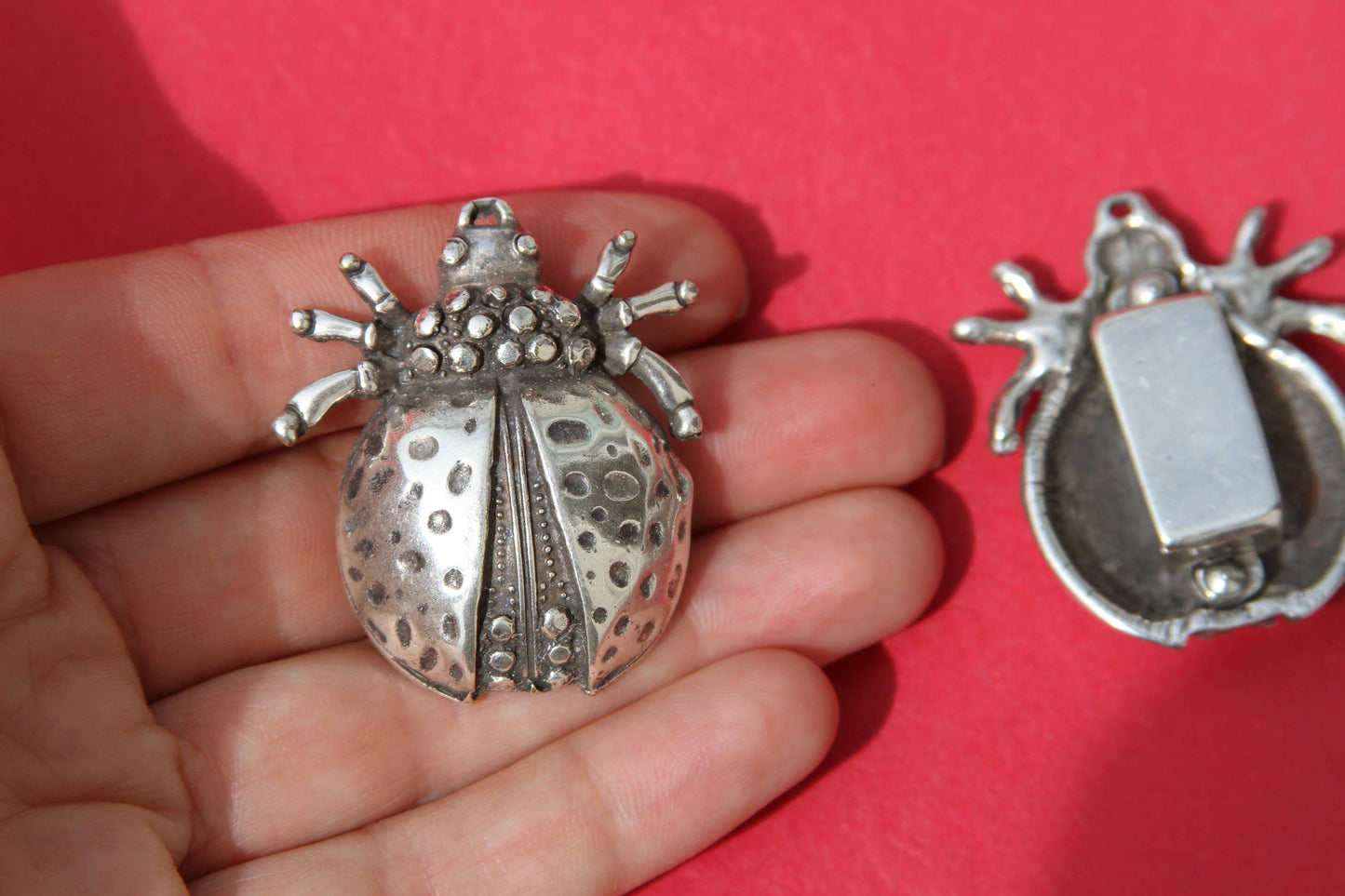 FS0413>>MADE in EUROPE zamak ladybug slider, large zamak slider, zamak ladybug spacer, large beetle slider Qty1