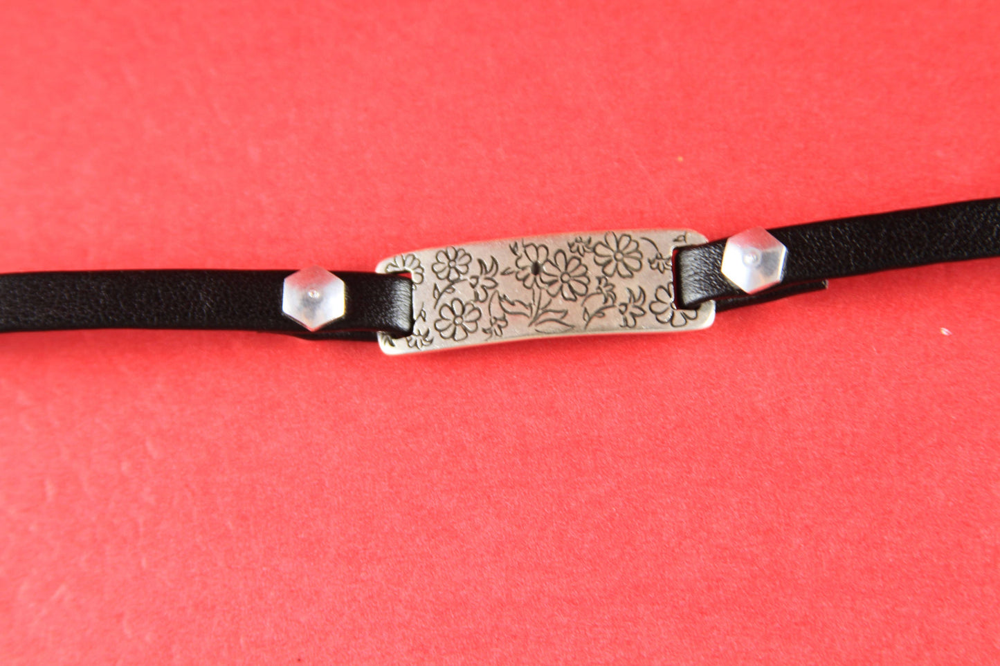 C0033>>MADE in EUROPE zamak connector, flat cord zamak connector, flat cord engraved floral slider Qty1