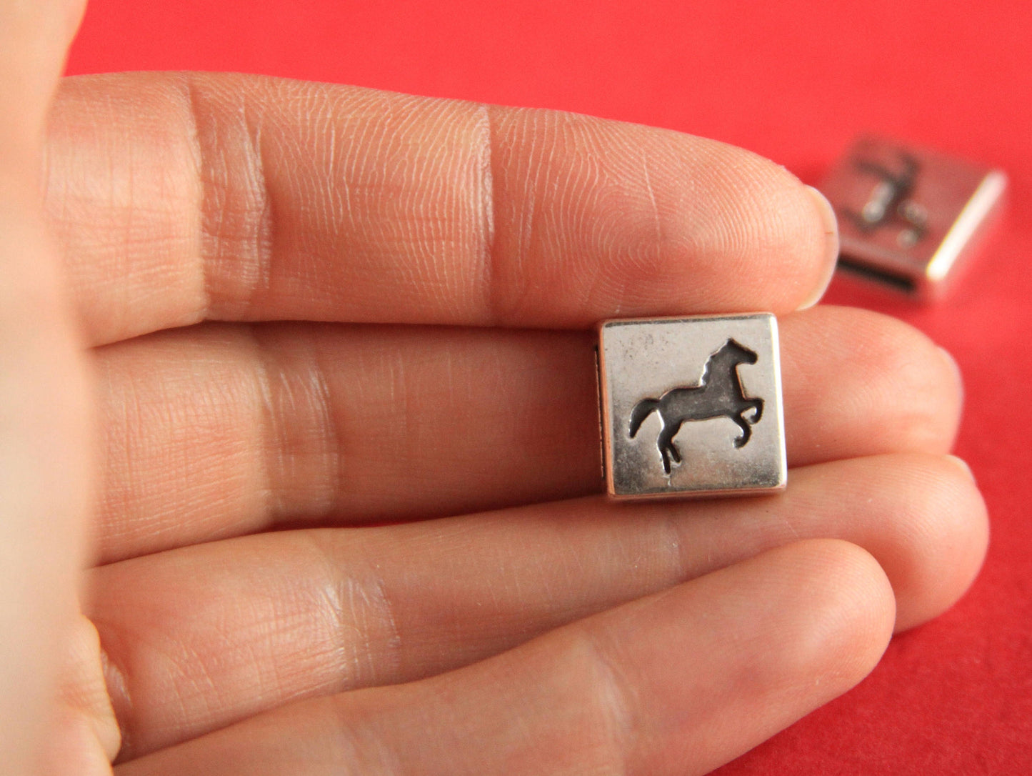 FS0233>>MADE in EUROPE 2 zamak horse sliders, horse slider, 10mm flat cord slider, 10mm flat cord horse slider qty2