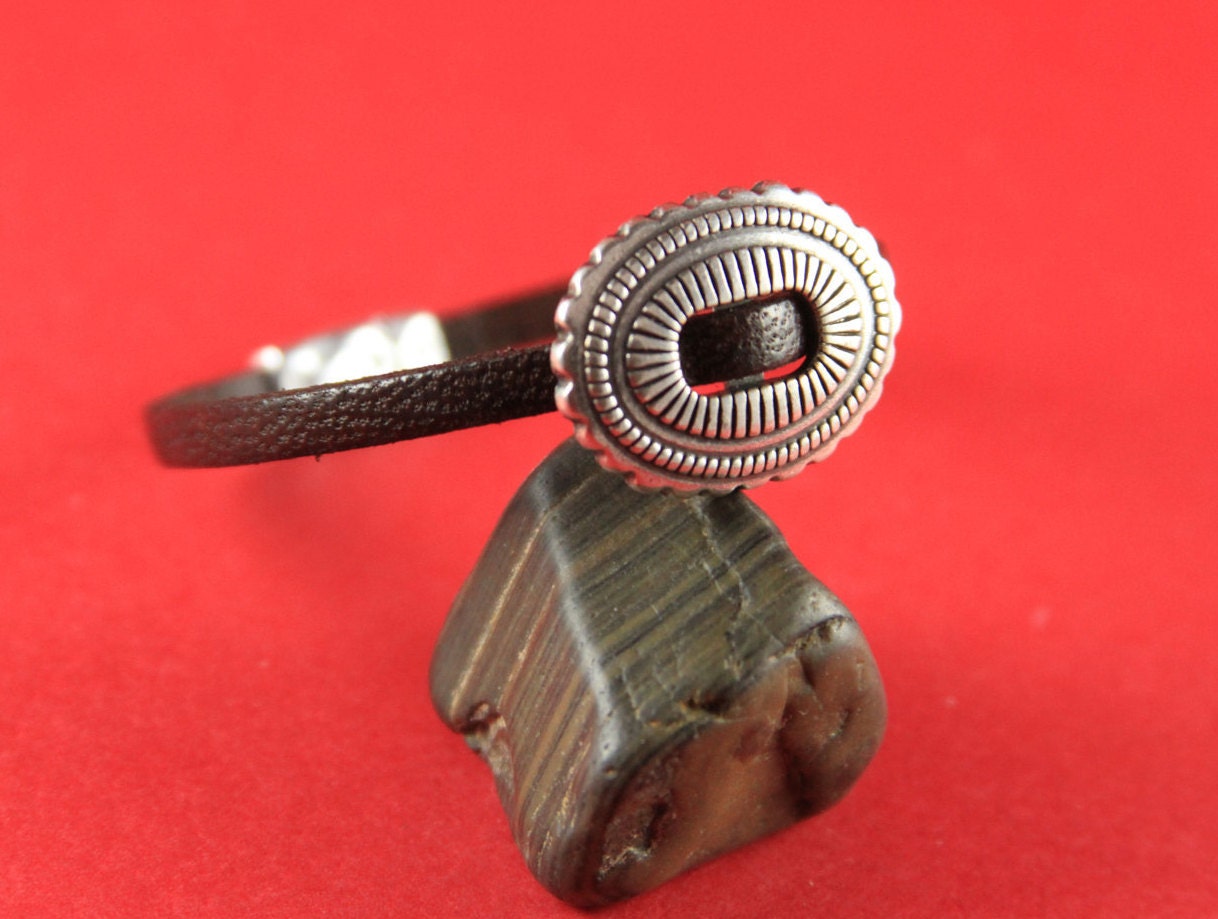 FS0049>>MADE in EUROPE 2 zamak oval sliders, flat cord spacer, silver engraved oval slider Qty2