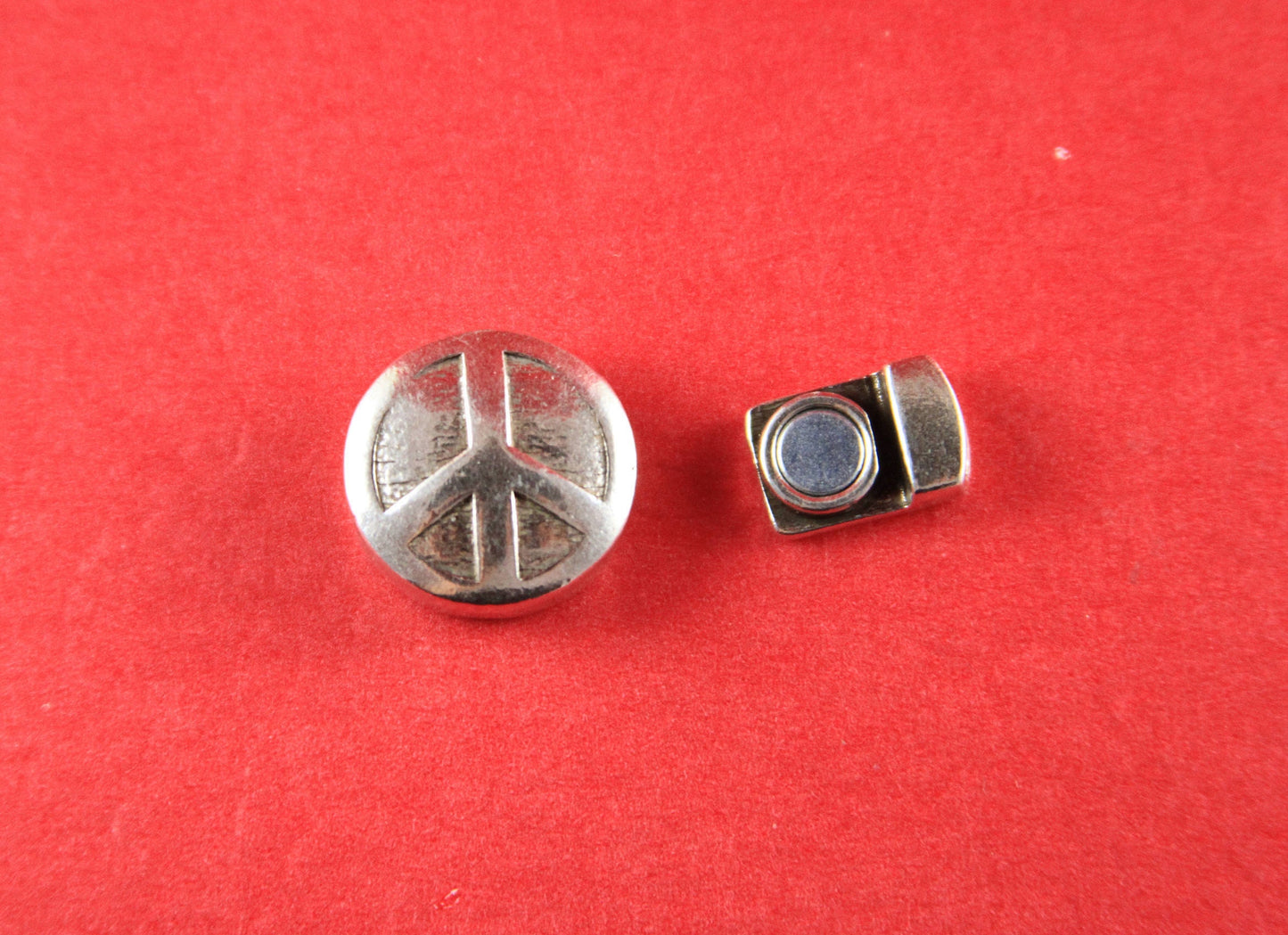 FC0116>>MADE in EUROPE zamak flat cord  clasp, peace sign clasp, zamak  peace sign clasp, 6mm flat cord  clasp (TM766) Qty1