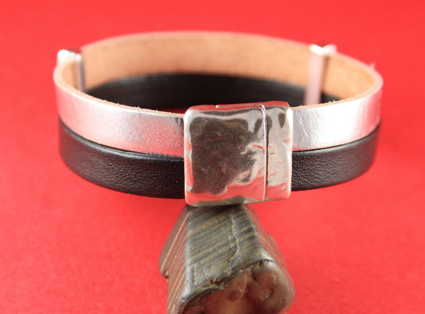 FC0185>>MADE in EUROPE zamak clasp, 20mm flat cord clasp, hammered clasp, 20mm hammered zamak clasp  Qty1