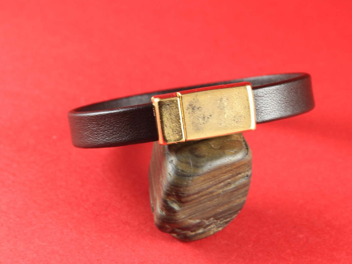 FC0164>>MADE IN EUROPE magnetic clasp for 10mm leather cord, old gold clasp for flat cord, strong 10mm magnetic clasp (XM5981AG) Qty1