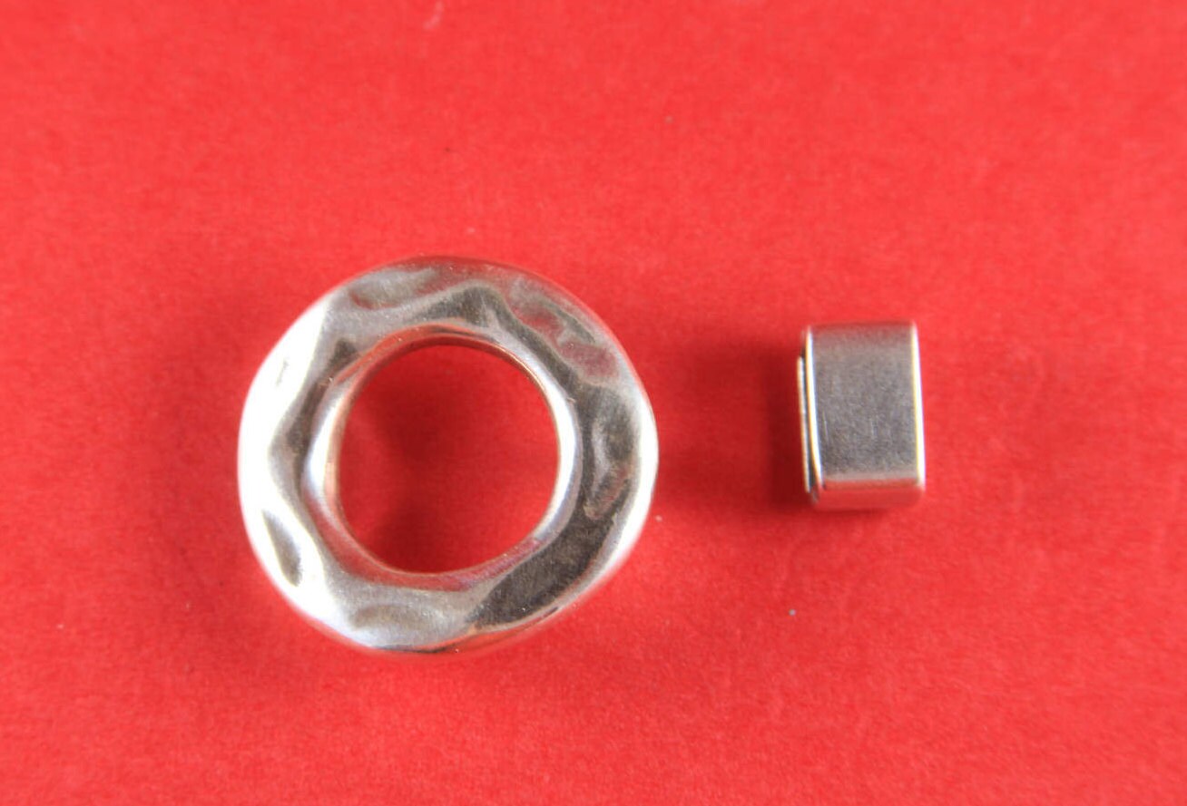 FC0159>>MADE in EUROPE zamak donut clasp with slider, 10mm flat cord fastener clasp,  (4765/10) Qty1