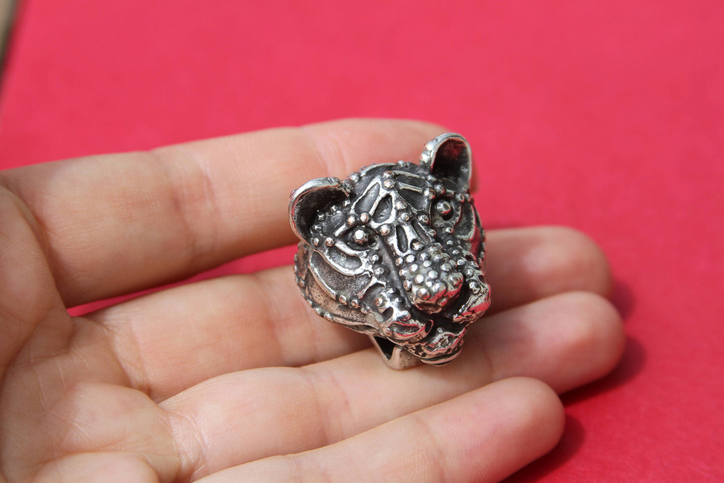 FS0328>>MADE in EUROPE zamak tiger slider, large zamak slider, zamak tiger spacer Qty1