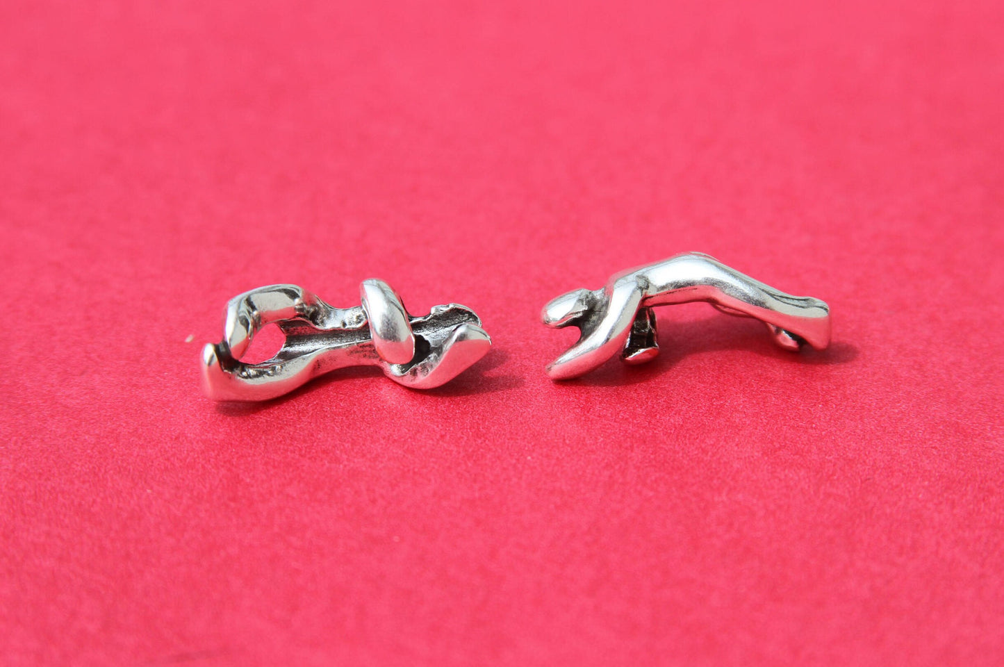 RS0128>>MADE in EUROPE 2 zamak climber sliders, 3mm round cord sliders, round cord climbing man sliders, (78421/03) Qty2