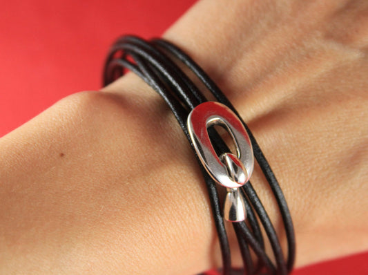 FC0256>>MADE in EUROPE zamak tiny oval toggle clasp for bracelet, silver oval clasp for bracelet, shiny zamak clasp (7712S) qty1