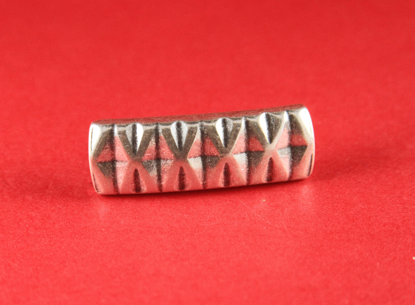 FS0172>> MADE in EUROPE zamak slider tube , zamak faceted tube connector, zamak slider for 10mm flat leather cord qty1