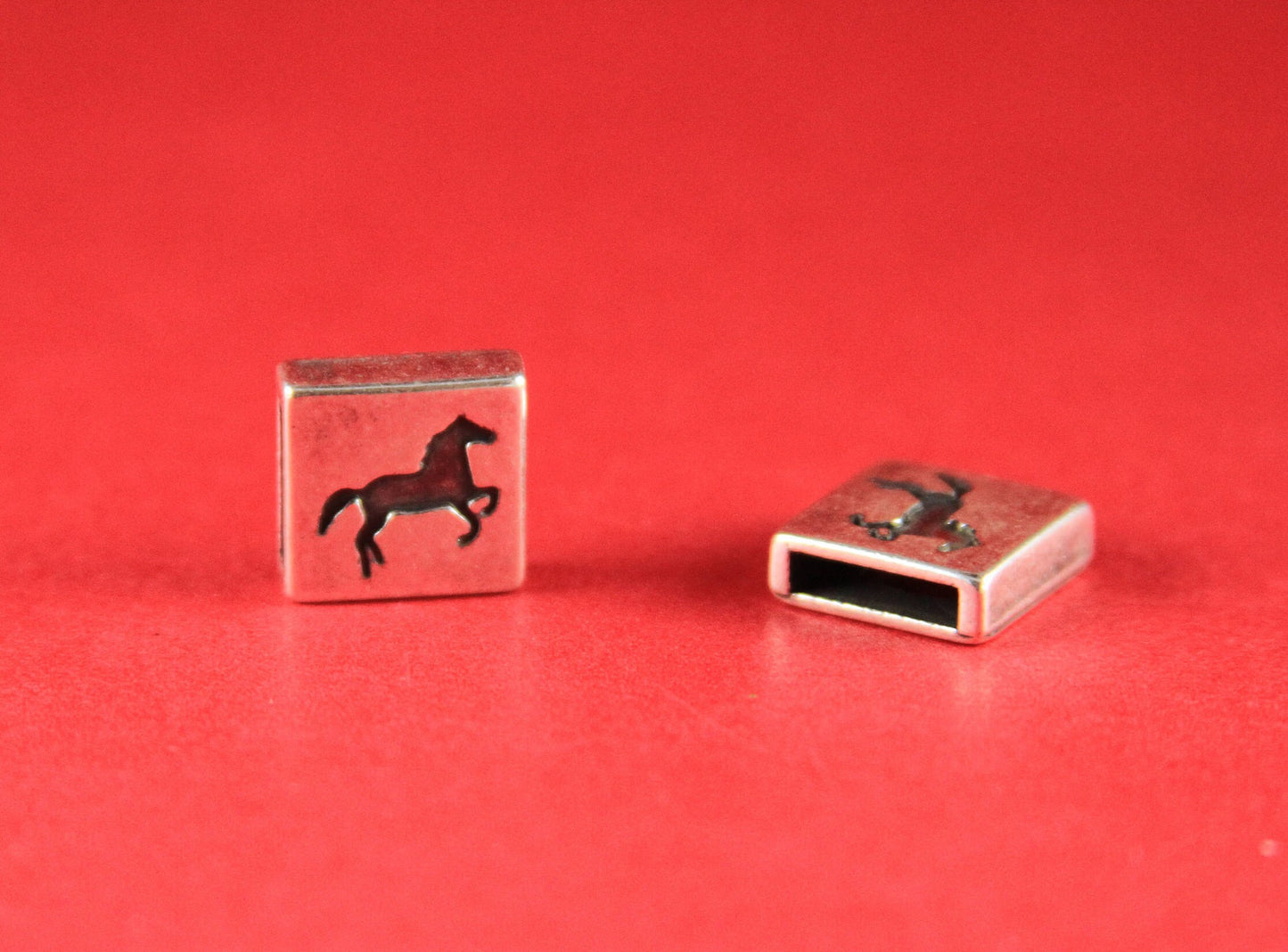 FS0233>>MADE in EUROPE 2 zamak horse sliders, horse slider, 10mm flat cord slider, 10mm flat cord horse slider qty2